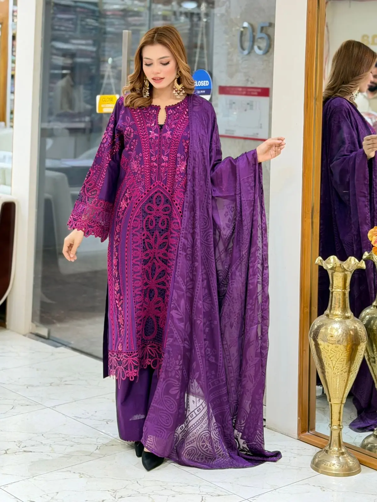 MARIA B LUXURY  (LA-DONNA STITCHED)