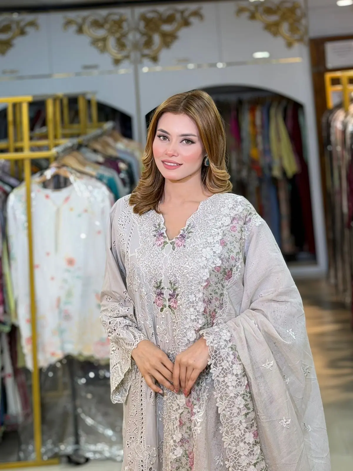 ELAF Luxury (LA-DONNA STITCHED)