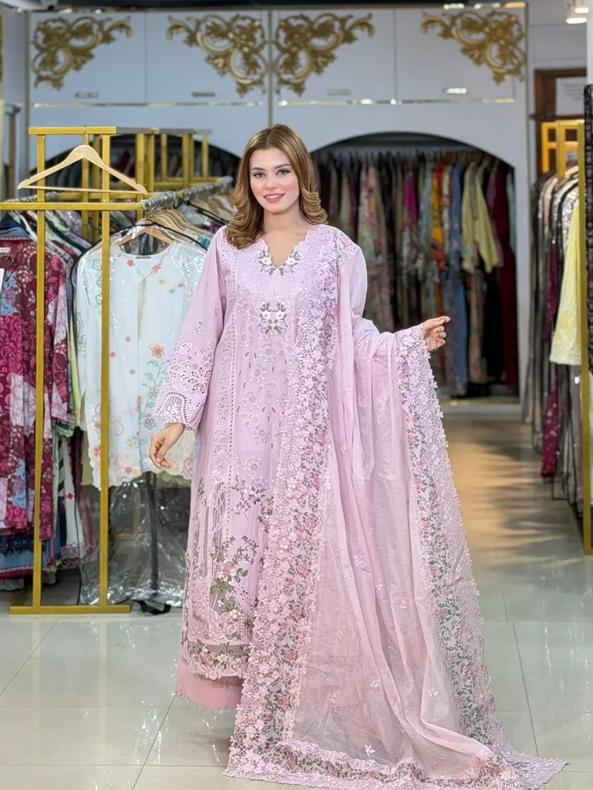 ELAF Luxury (LA-DONNA STITCHED)