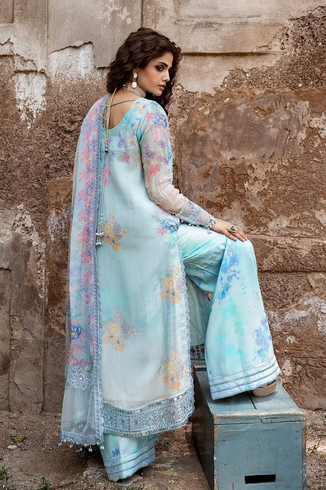CHARIZMA VASAL