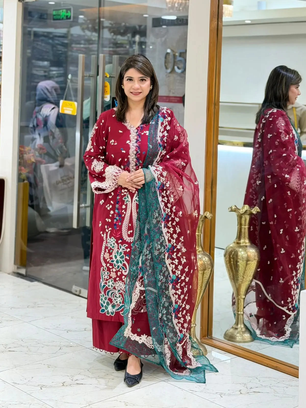 REPUBLIC Women’s Wear (LA-DONNA STITCHED)