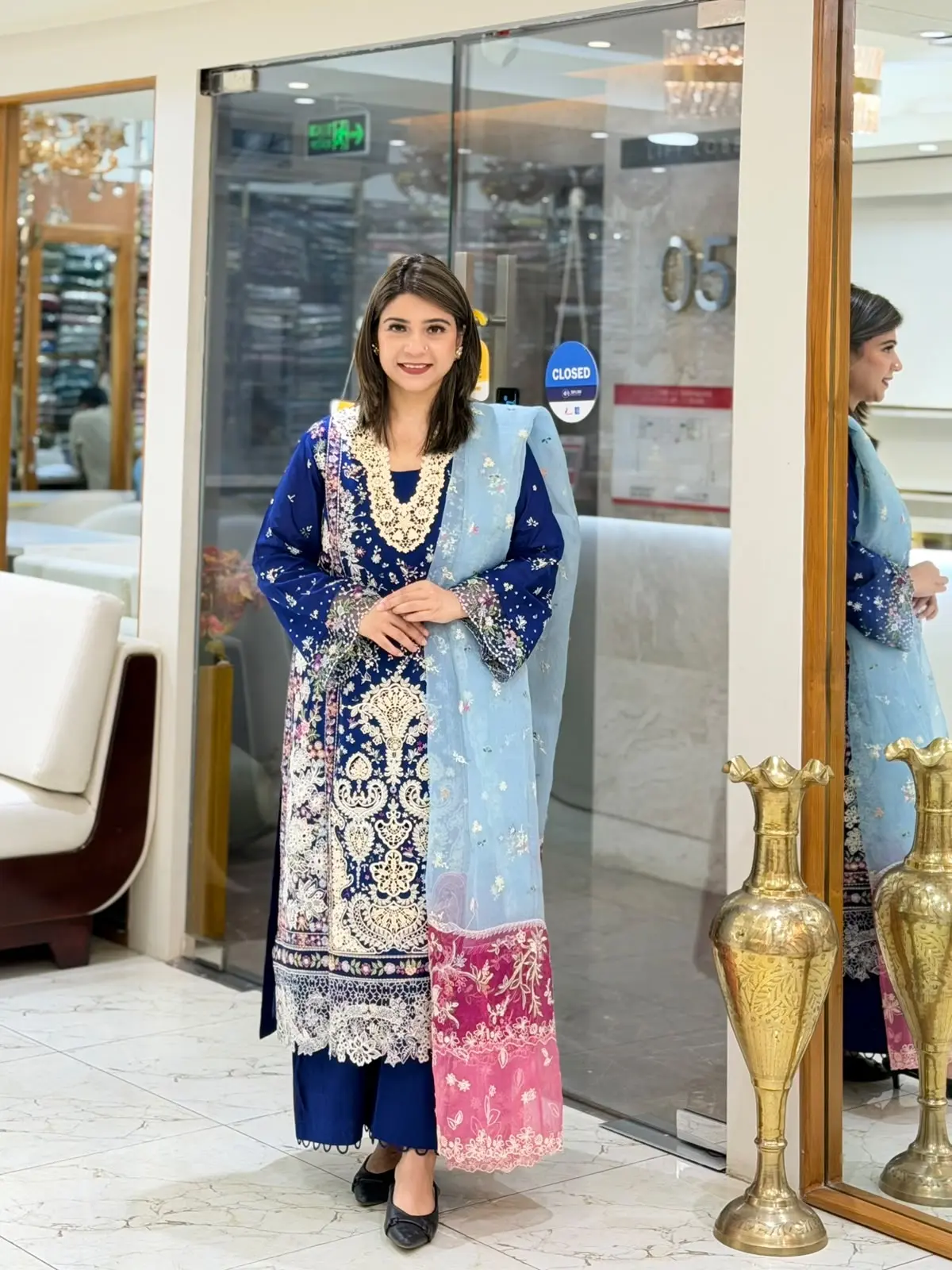 REPUBLIC Women’s Wear (LA-DONNA STITCHED)