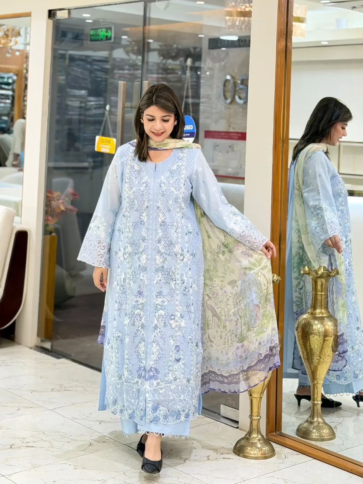 REPUBLIC Women’s Wear (LA-DONNA STITCHED)