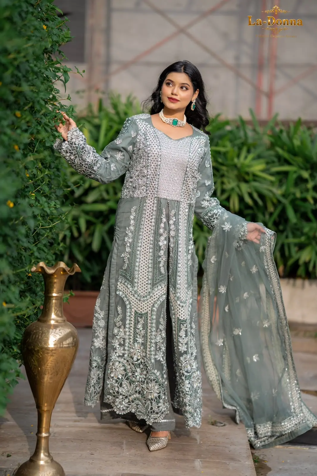 AFROZEH (LA-DONNA STITCHED)