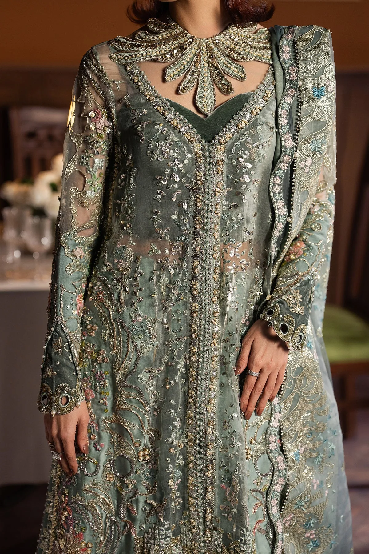 AFROZEH HAYAT MEHVES